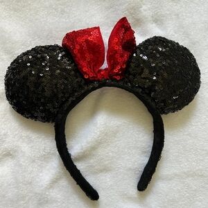 Disney Minnie Mouse Sequin Ears with Red Bow